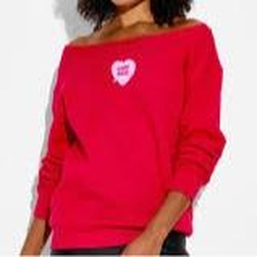 Wild Fable Women's Off The Shoulder Red Graphic Sweatshirt with Pockets
